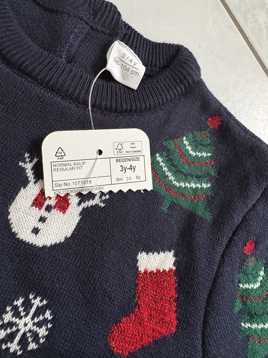 Pullover & Sweatshirts: 2 Kinder Pullover Weihnachten Neu – Neu (gemäss Beschreibung) aus Buchrain von Sisi83 2