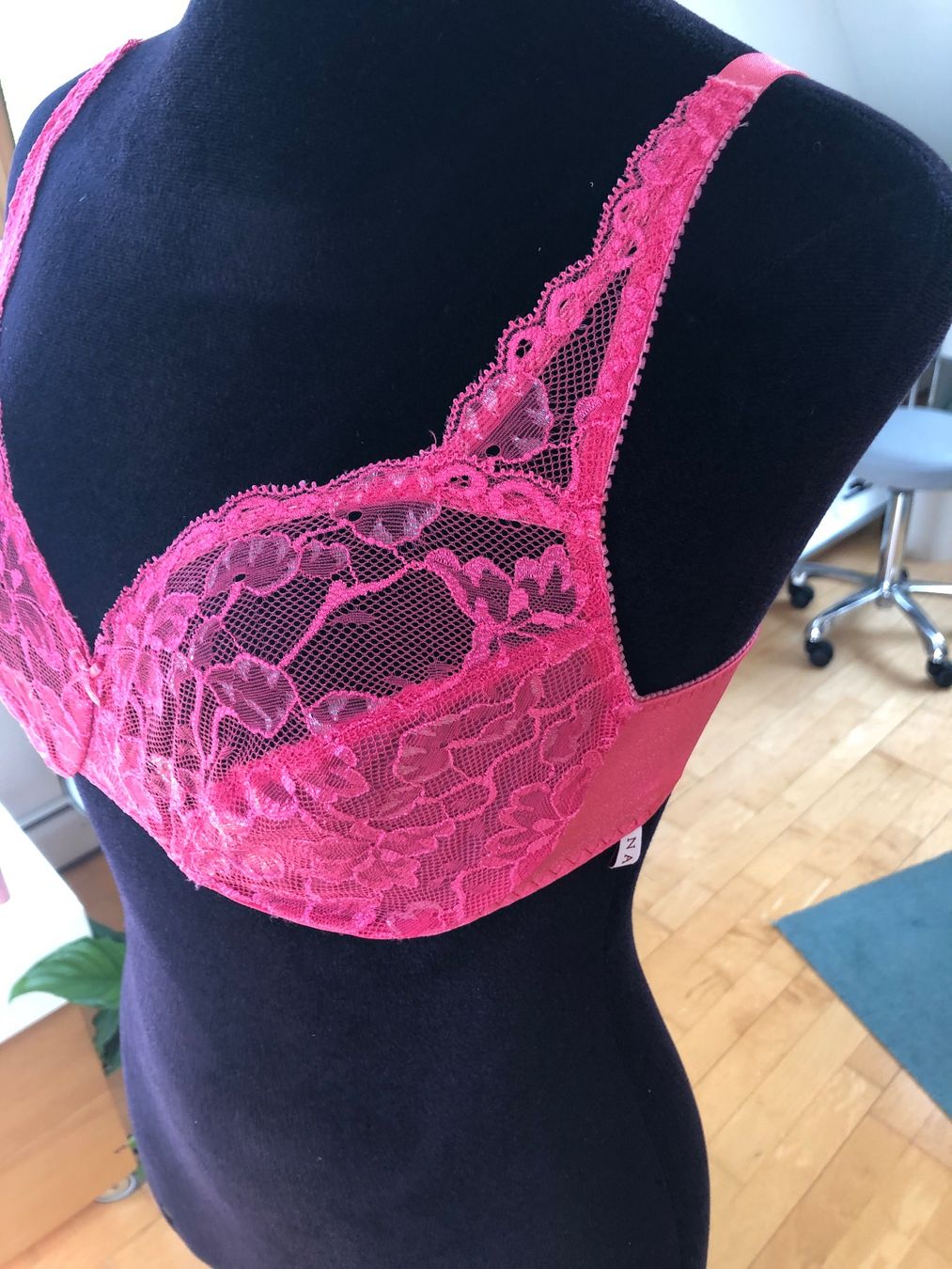 Beldona Altra biancheria intima: Pink Spitzen-BH und Slip-Set, Gr. 75C/38 – Usato da Arlesheim venduto da leyRum4.5 3