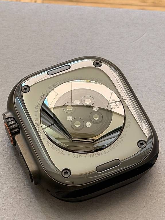 Apple Smartwatch: Apple Watch Ultra 3 – Usato da Zürich venduto da joiku 3