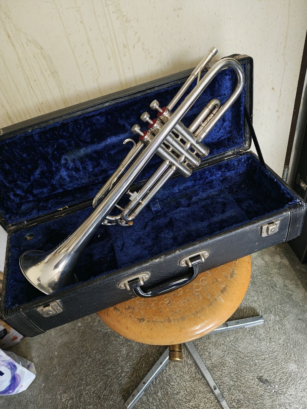 Besson Instruments de musique: B.Trompete Besson 35 – D'occasion à Langenthal par Saxophone23 6