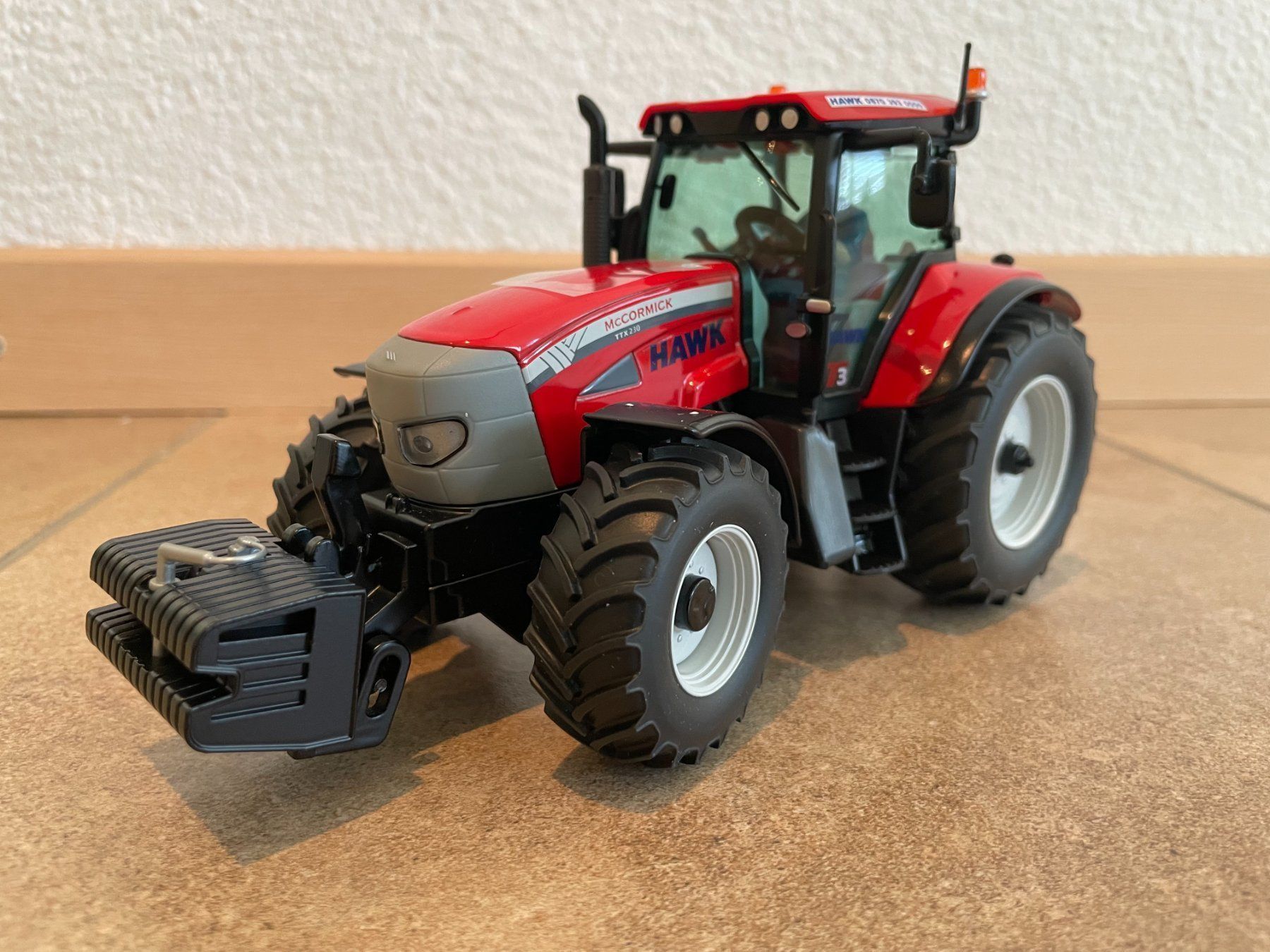 Trattori: SIKU McCormick TTX 230 – Nuovo e nell'imballaggio originale da Kreuzlingen venduto da Stefan1150