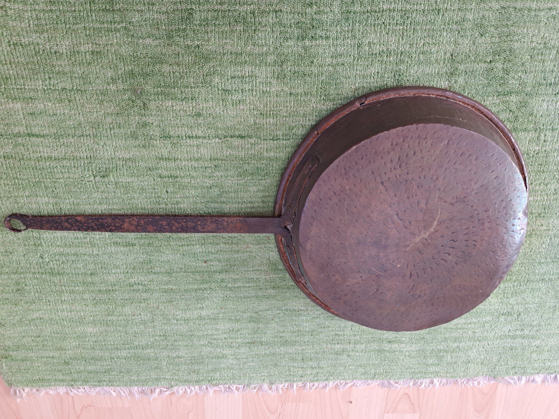 Pfannen: Antike Kupferpfanne, Durchmesser 36cm, rustikal, Vintage – Neu (gemäss Beschreibung) aus Rapperswil SG von wal06
