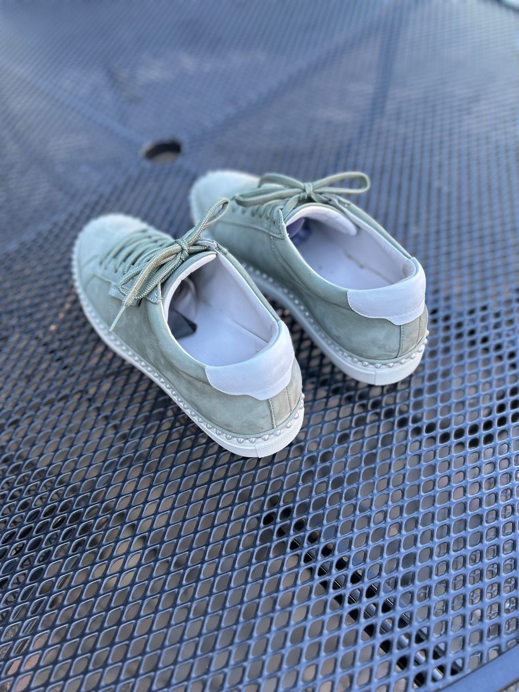 Kennel + Schmenger Scarpe da donna: Sneaker, Gr. 40, Kennel & Schmenger,  hellgrün, mit Perlen – Usato da Unterkulm venduto da Chipsi0709 1
