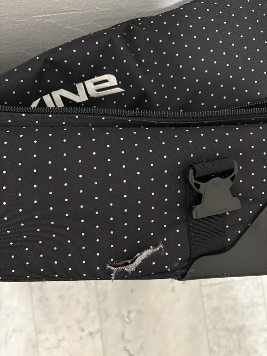 Dakine Reisekoffer: Dakine Reisetasche  – Gebraucht aus Immensee von michellerahel 4