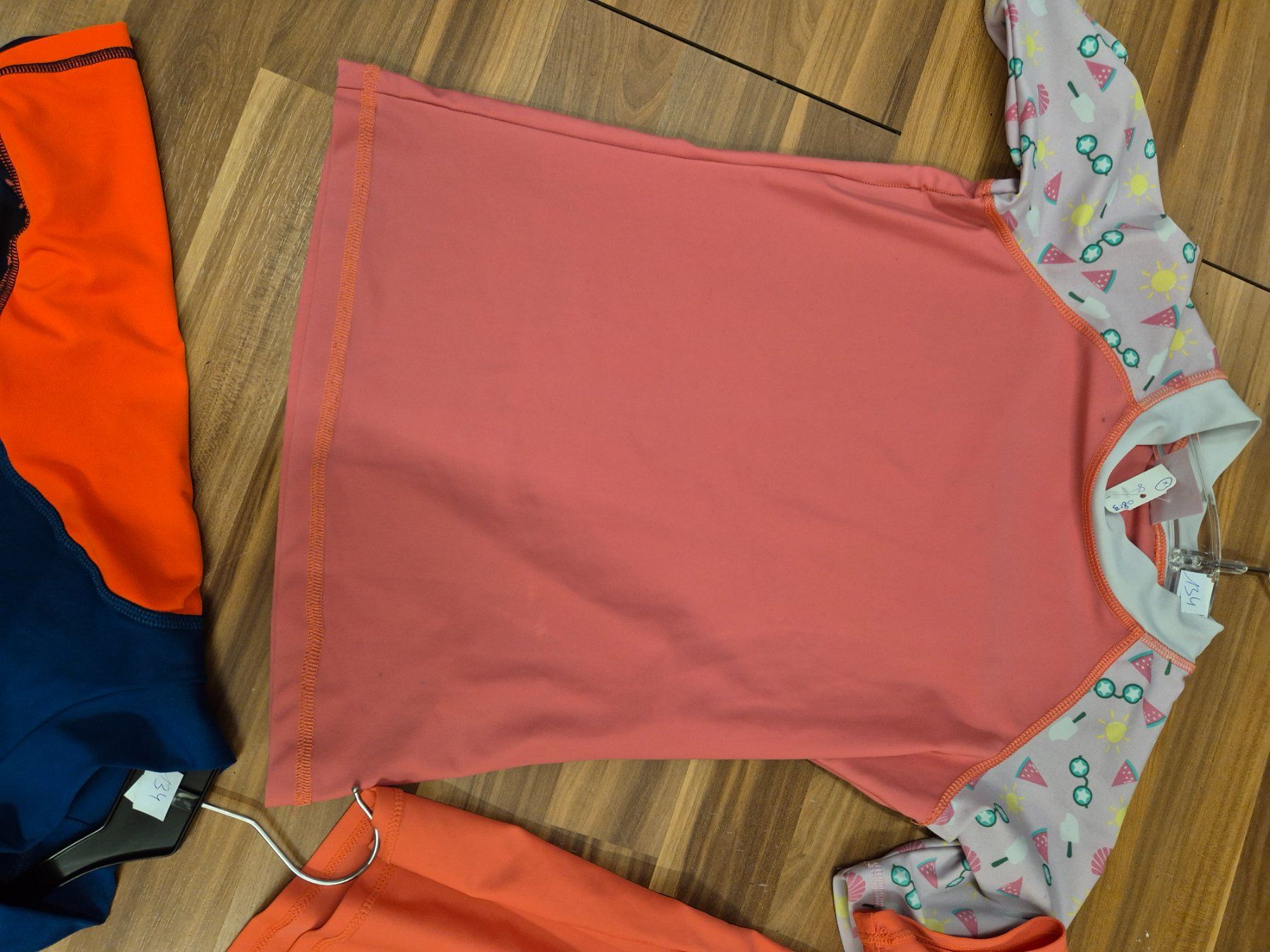 Badehosen: 3 Uv Badeshirt  gr 134 B – Gebraucht aus Schwarzenburg von Flamingo07 3