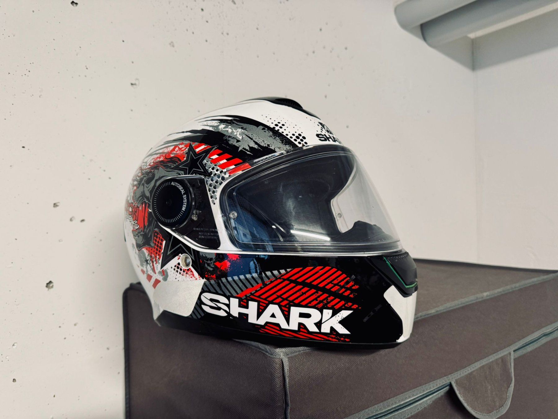 Caschi & visiere: Shark Skwal Integralhelm, Grösse M, gut erhalten – Usato da Ibach venduto da Mythenchiller