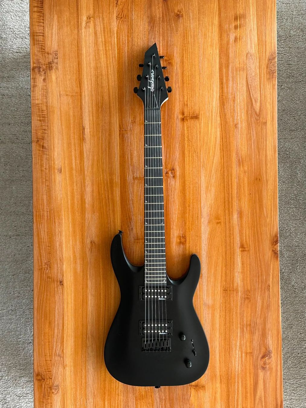 Jackson Musikinstrumente: E-Gitarre Jackson JS22-7 (7-Saiter) – Gebraucht aus Sempach von Leon_M2