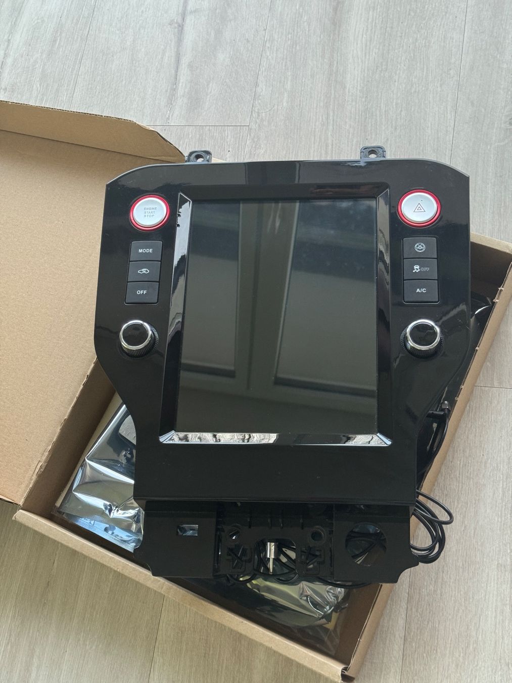 Tutti i ricambio: Ford Mustang 2015-2021 Android screen 14 Tesla Style – Usato da Neuchatel venduto da Mr-Nobody 3