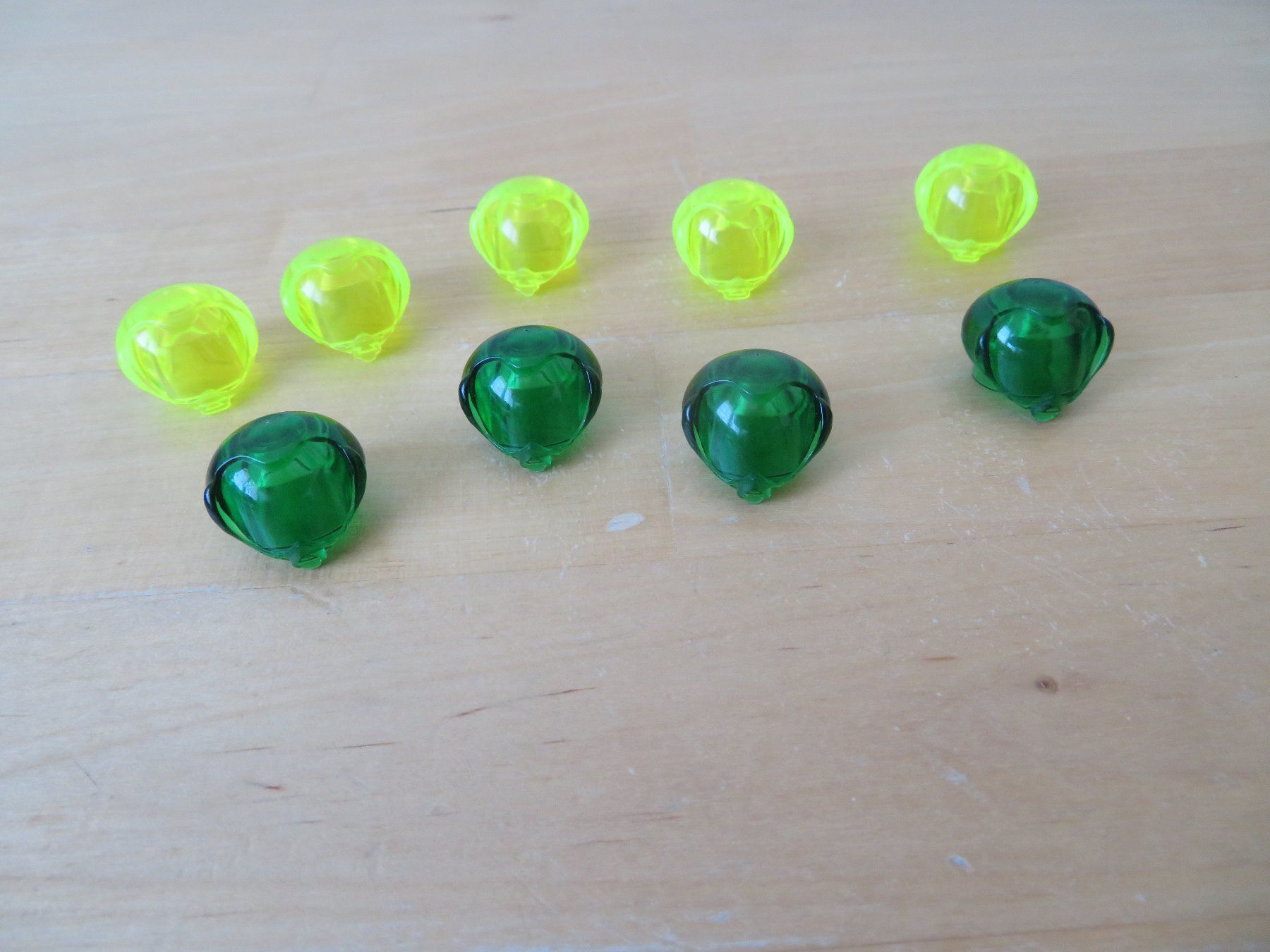 Lego Spielzeuge: LEGO Ergänzung "Insectoid Helme" – Gebraucht aus Zürich von piroma 4
