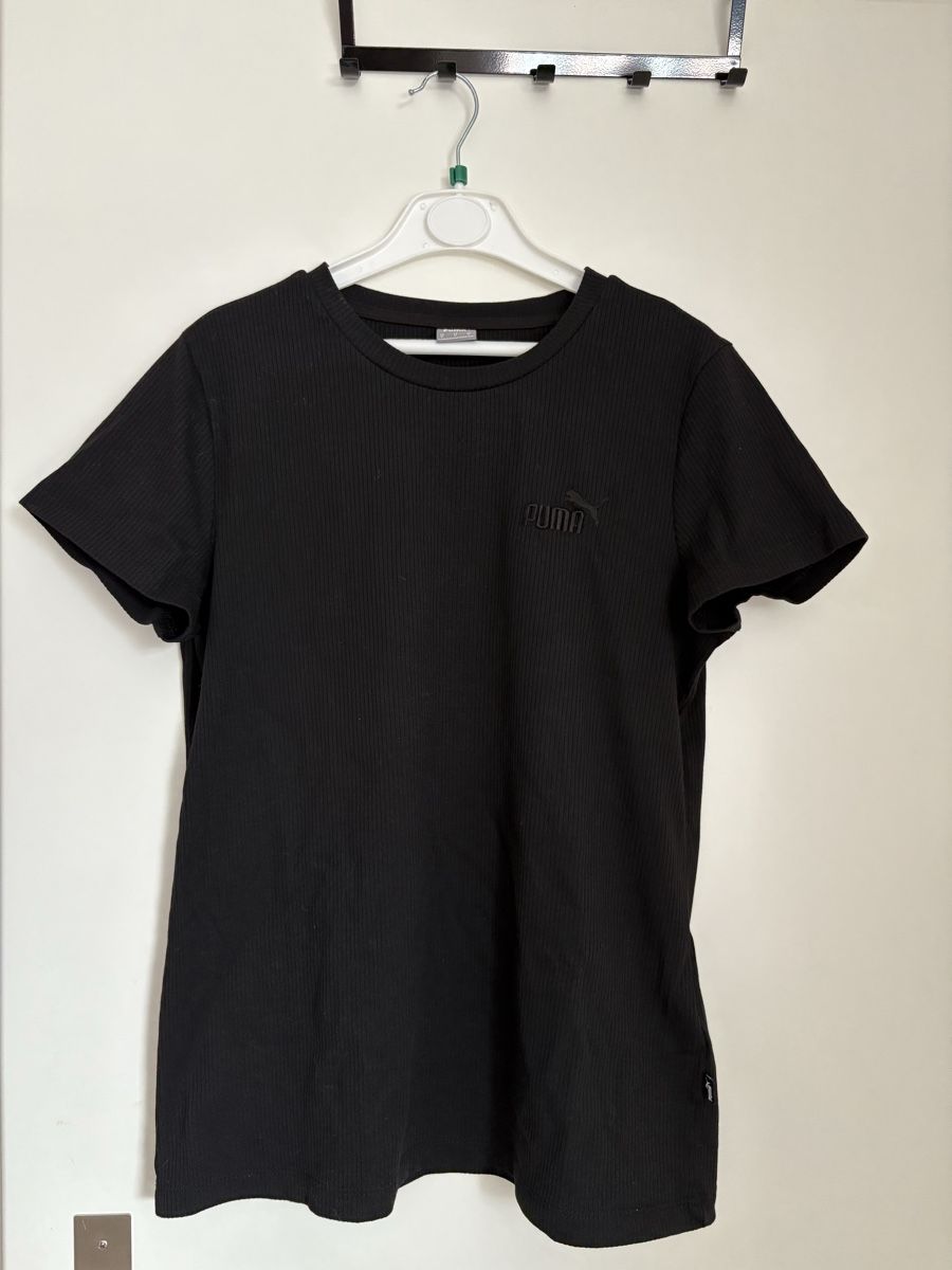 Puma T-shirt: T-shirt Puma noir, taille M – Nuovo (secondo la descrizione) da Villeneuve VD venduto da mel_c29d