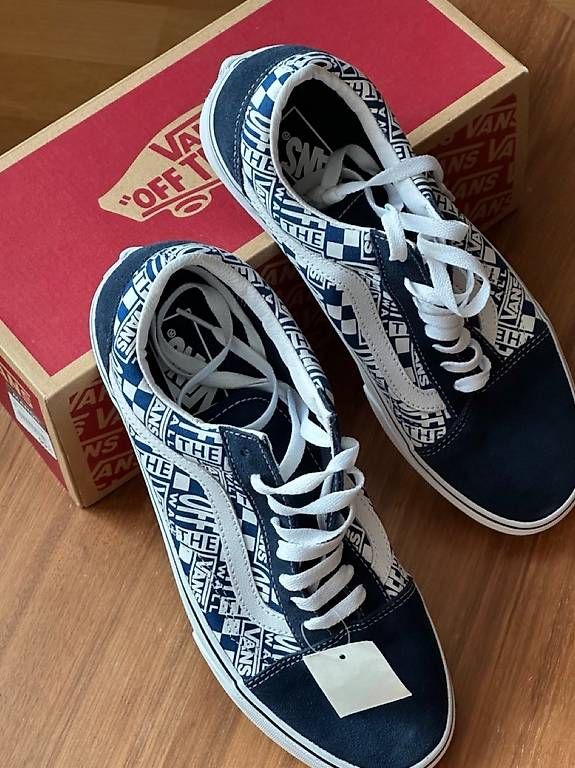 Vans Chaussures hommes: Basket Vans old skool off the wall 42 9 US – D'occasion à Lausanne par Brasco06
