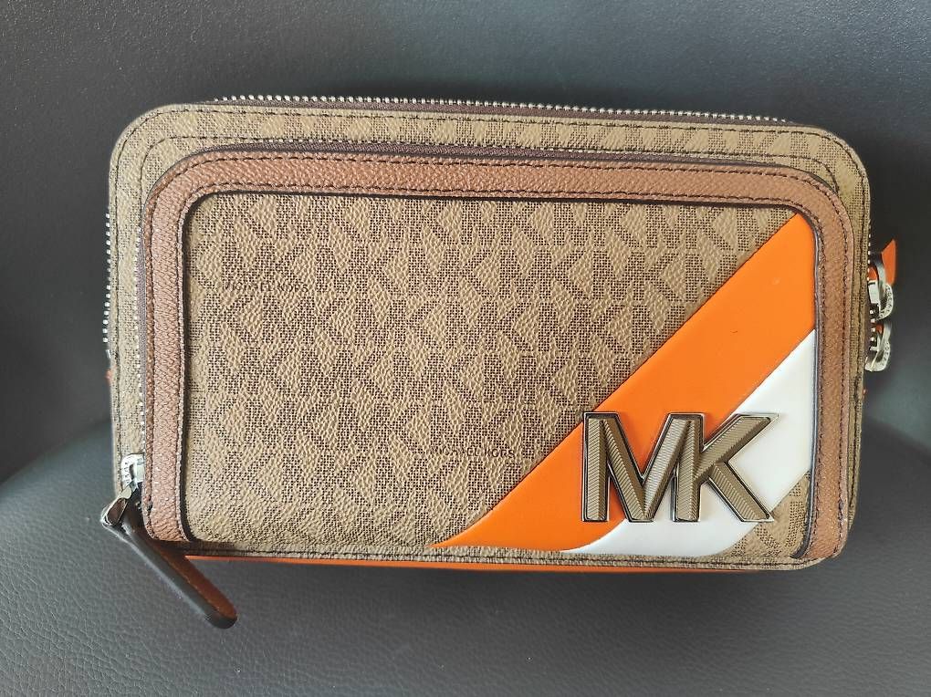 Borse da donna: Sac banane Mickael Kors – Usato da Bercher venduto da TBarra 1