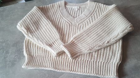 Pull col en V taille S marque H&M