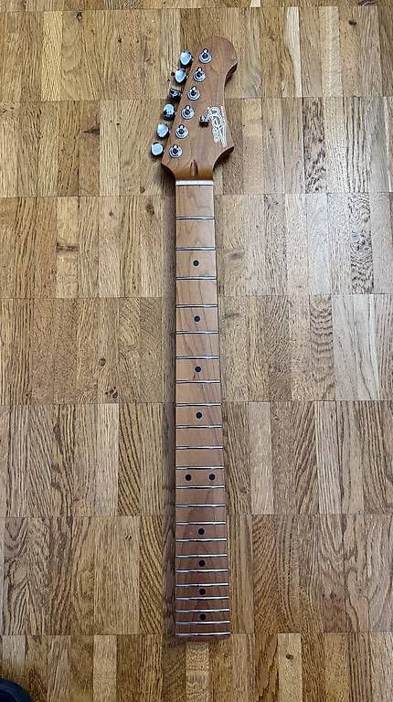 Strumenti musicali: Gitarren Hals (Stratocaster) Roasted Maple – Nuovo (secondo la descrizione) da Hinterkappelen venduto da Christe
