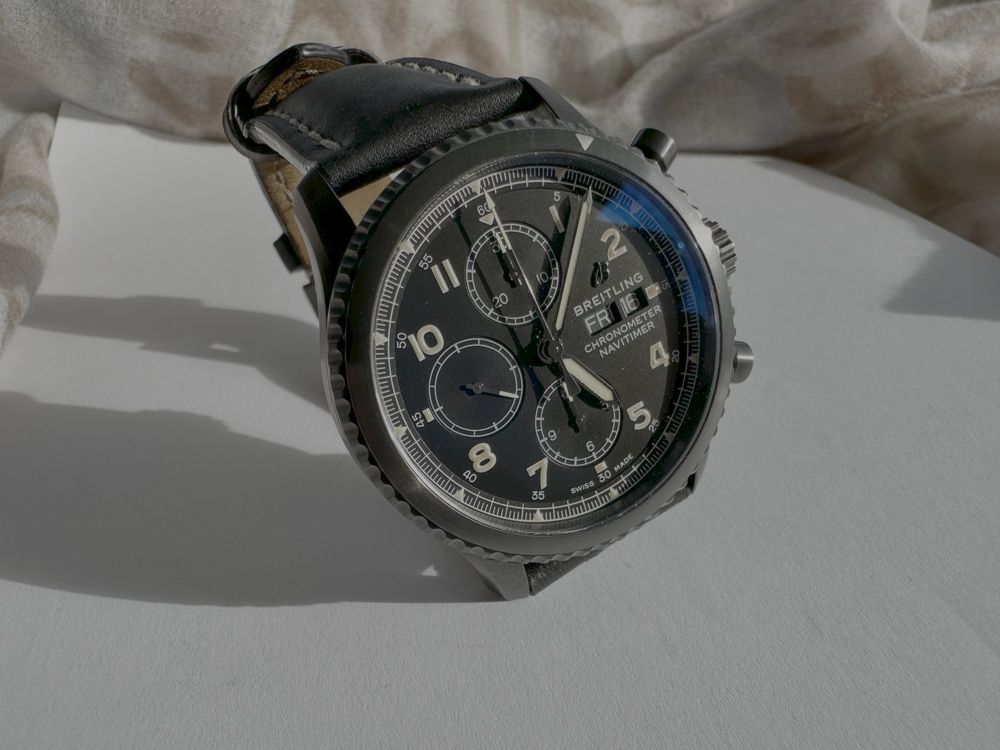Armbanduhr Breitling Navitimer 8 Chronograph 43 Blacksteel 1