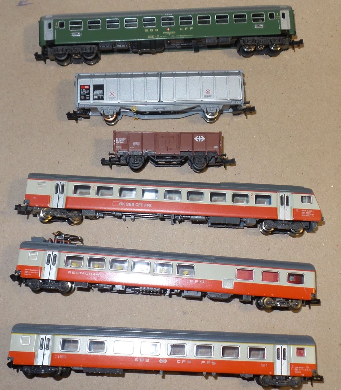 Trix Modelleisenbahnen: Lot 6 wagons divers Trix Minitrix N – Gebraucht aus Bulle von Rockandtoys 1