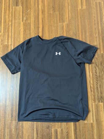 Under Armour T-Shirt Schwarz Gr. M für Sport & Freizeit, ...