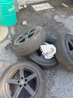 Jantes Beta 17" 5 trous avec pneus hiver Continental (usés)