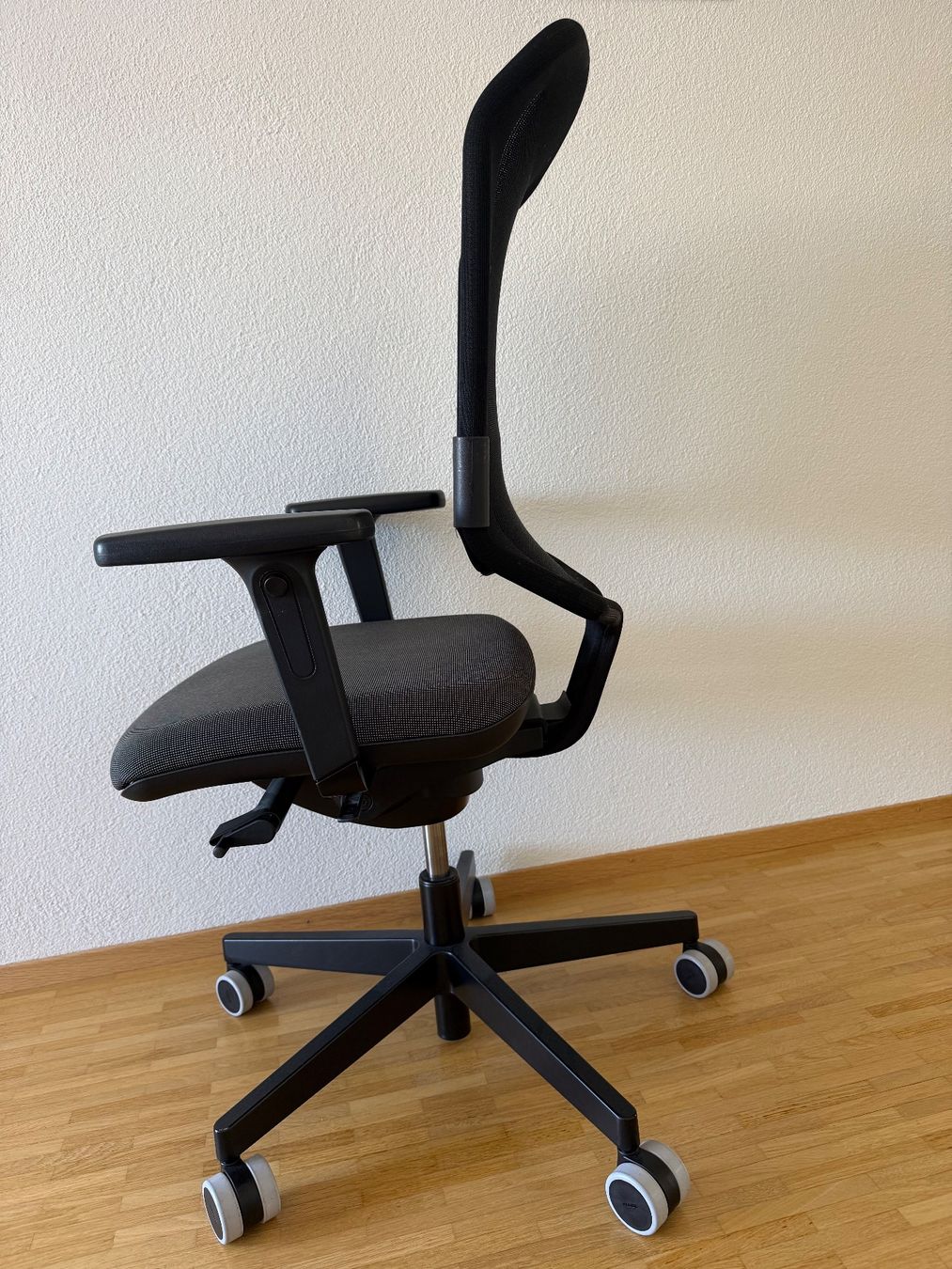 Giroflex Sedie: Bürostuhl ergonomisch – Usato da Zürich venduto da rje_92p6 1