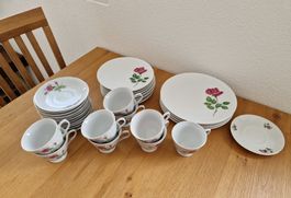 33-teiliges Geschirr/Kaffeeservice Rosen, u.a. Winterling
