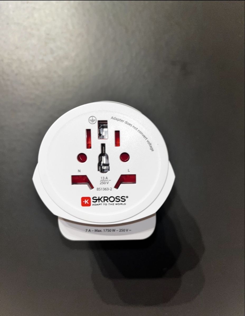SKROSS Lecteurs & Adaptateurs: Adapter Reisen – Neuf (Voir description) à Küssnacht am Rigi par lus_g9xw
