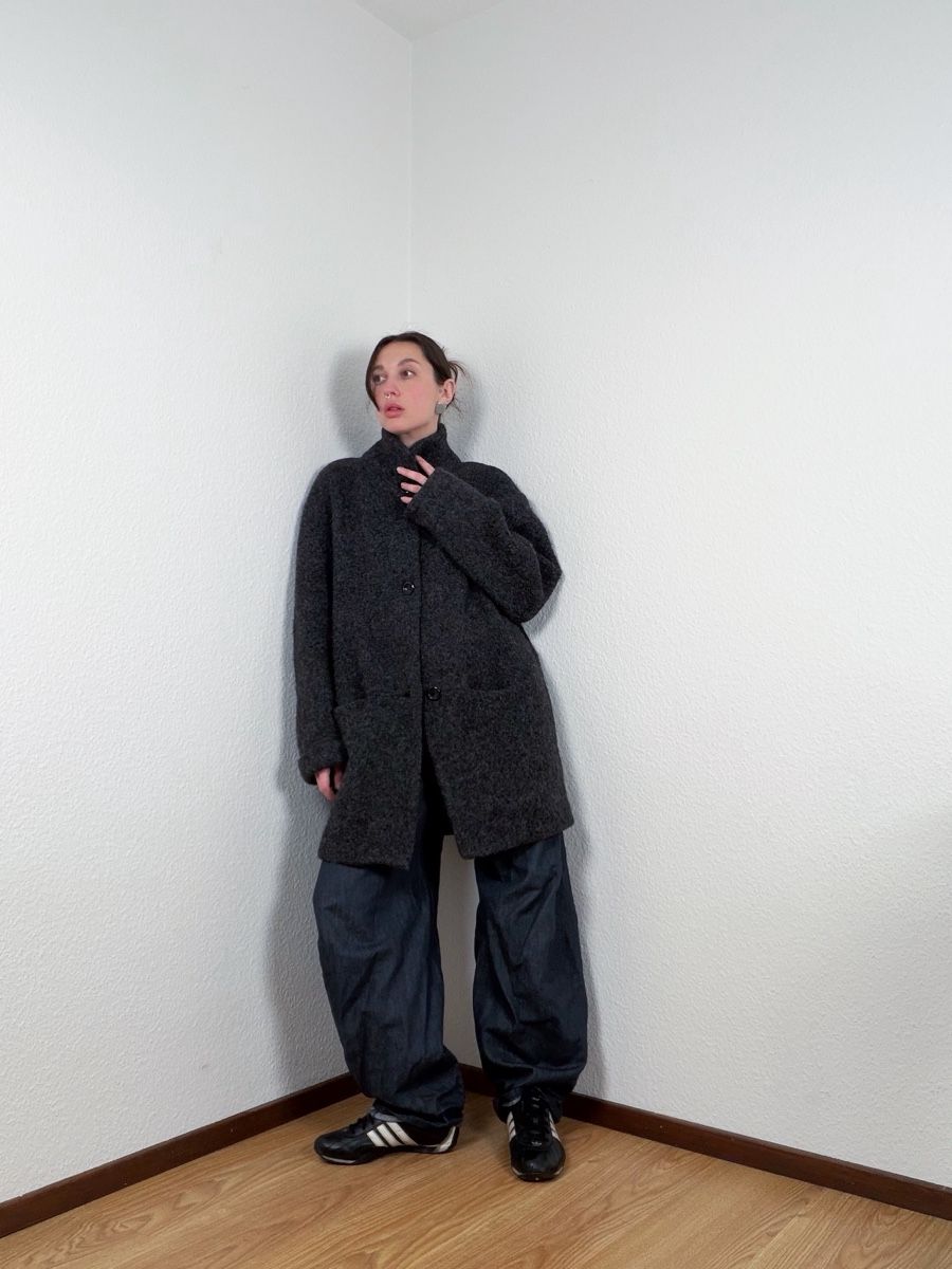 Cappotti: Stylish wool grey coat – Usato da Knonau venduto da Grapesvintage