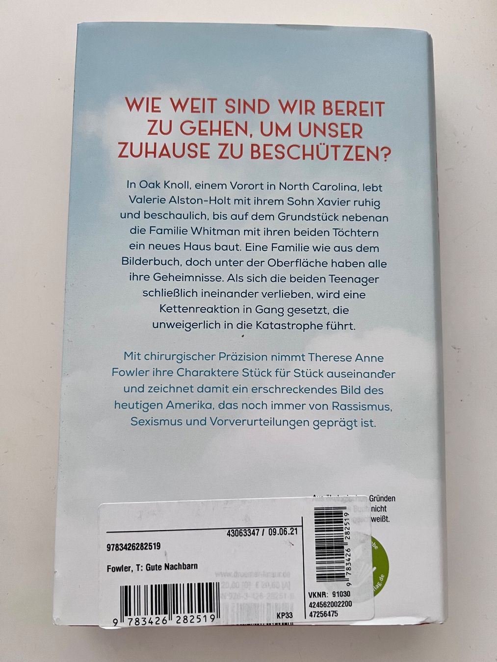 Libri: Buch - gute nachbarn - roman – Nuovo (secondo la descrizione) da Effretikon venduto da YaMn 1