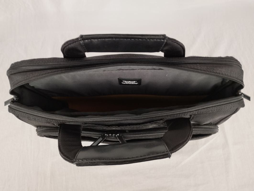 Valises & Sacs: TARGUS Notebook-/Aktentasche – D'occasion à Schübelbach par Restwert_Schubelbach 4