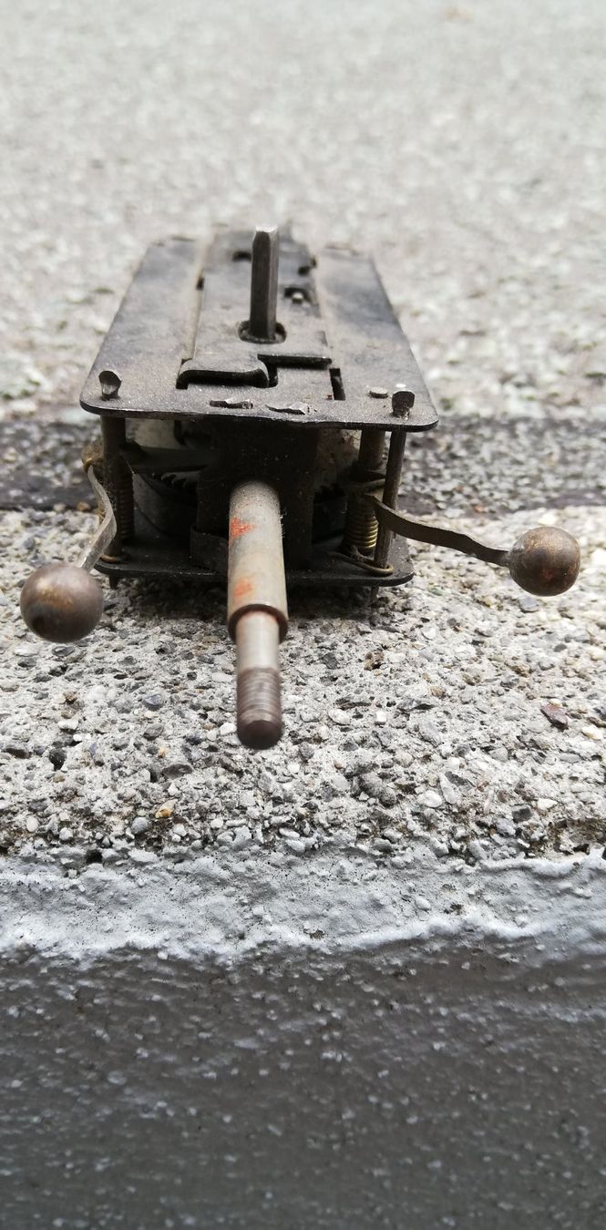 Giocattoli: Alter Aufzugsmotor ab 1Fr. – Usato da Thun venduto da Matthias72 5