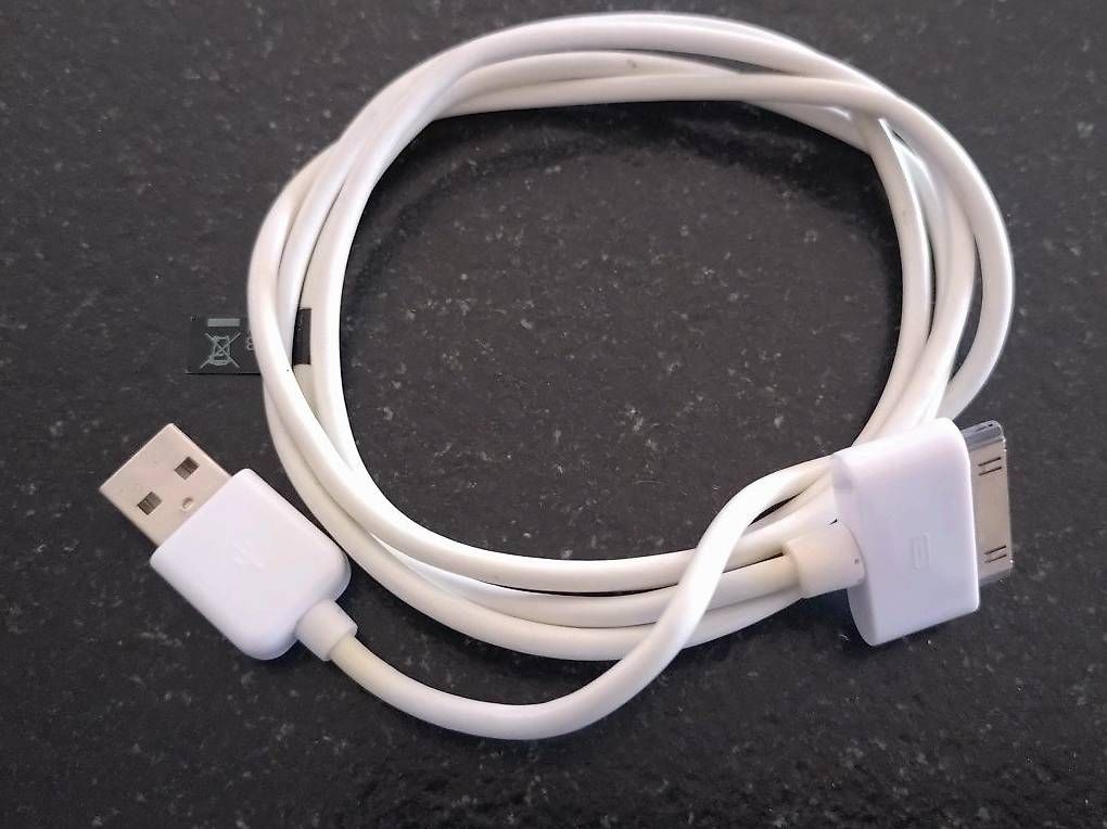 Apple Cavi: Câble Apple USB vers connecteur 30-pin – Usato da Froideville venduto da Sergio80 2