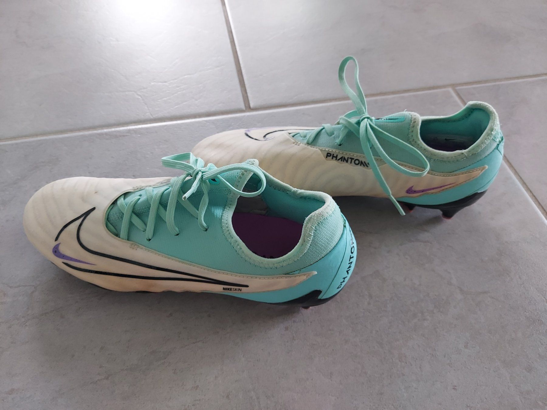 Nike Scarpe da uomo: Nike Phantom Fussballschuhe Grösse 39 – Usato da Bremgarten AG venduto da Kerikeri1 2