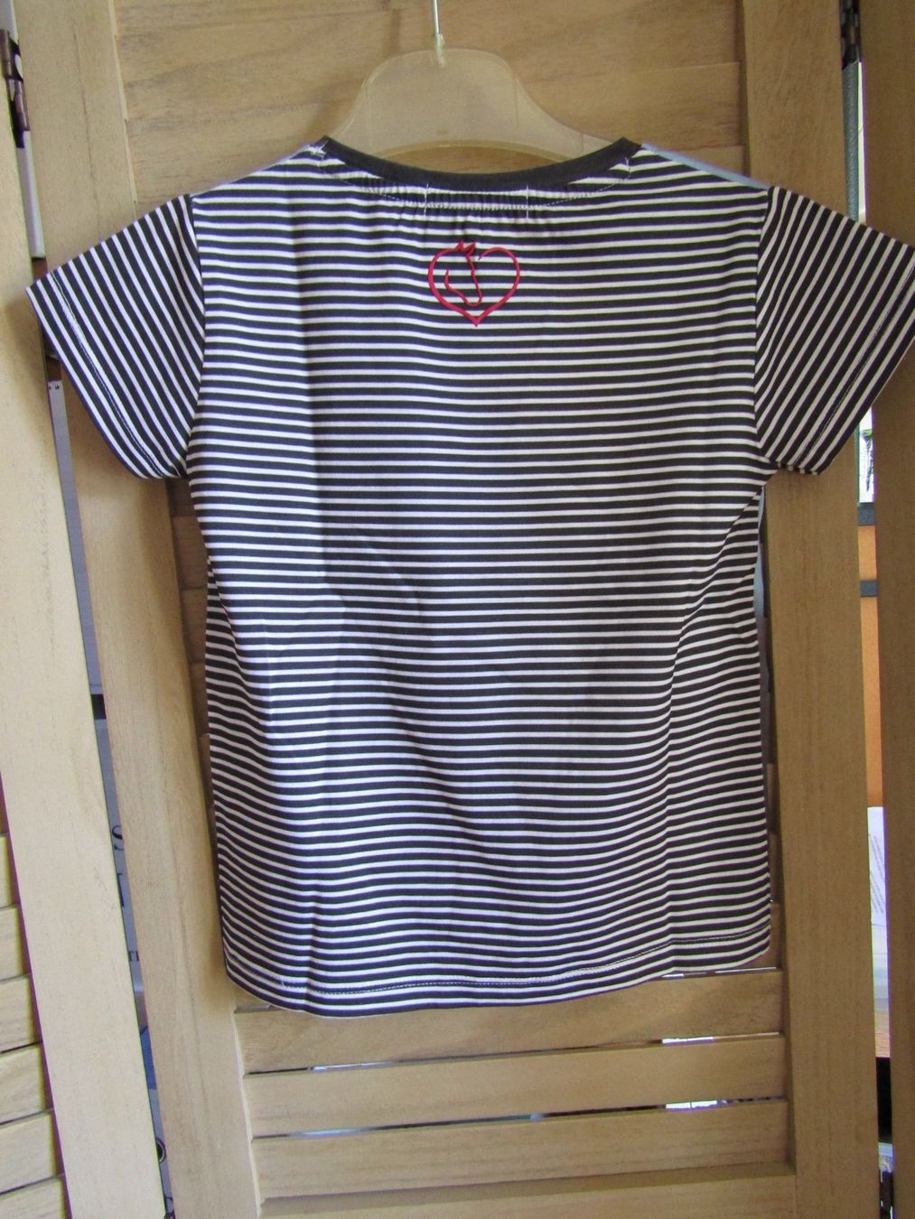 Camicette, T-shirt & Top: Gr. 116, Pferdeshirt mit Border Collie, zauberhaft – Nuovo e nell'imballaggio originale da Schüpfheim venduto da Tbernd 1