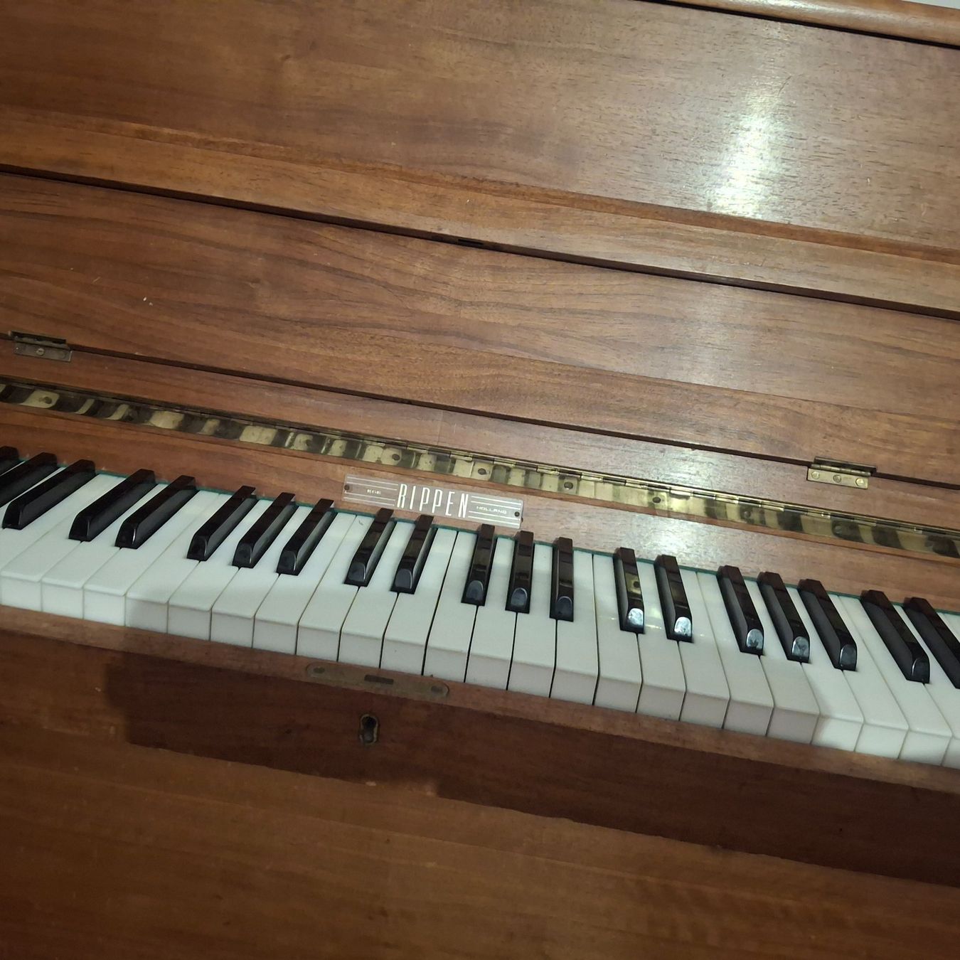 Musikinstrumente: Klavier – Gebraucht aus Bürglen UR von Swissmade100 1