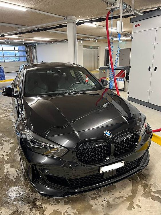 BMW135i - aus 1. Hand - Voll ausgestattet - 8-fach bereift 1