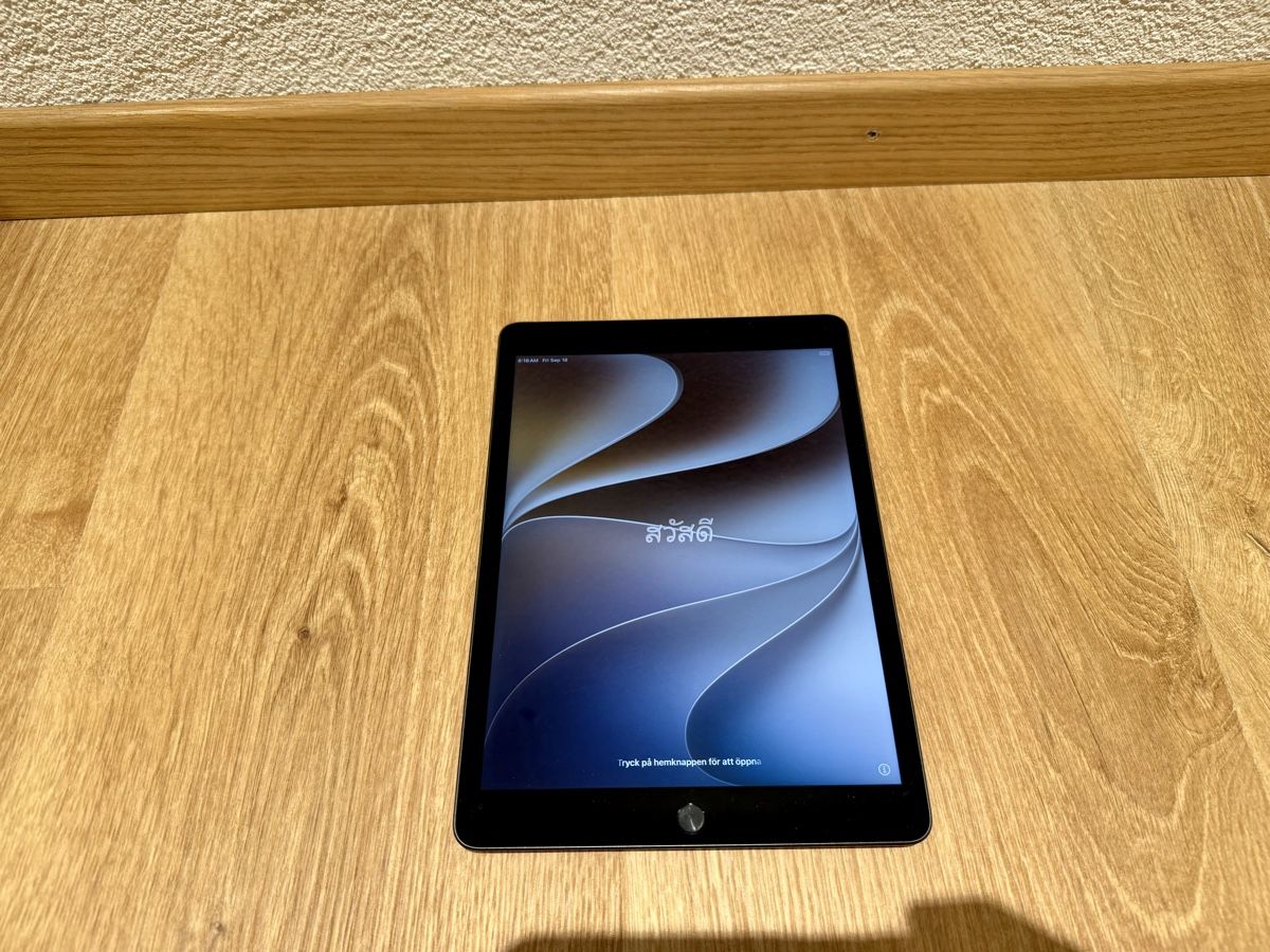 Apple Tablet PC: Apple iPad Gen. 9 mit Logitech-Tastatur-Case – Usato da Wagen venduto da S.Ehrling 3