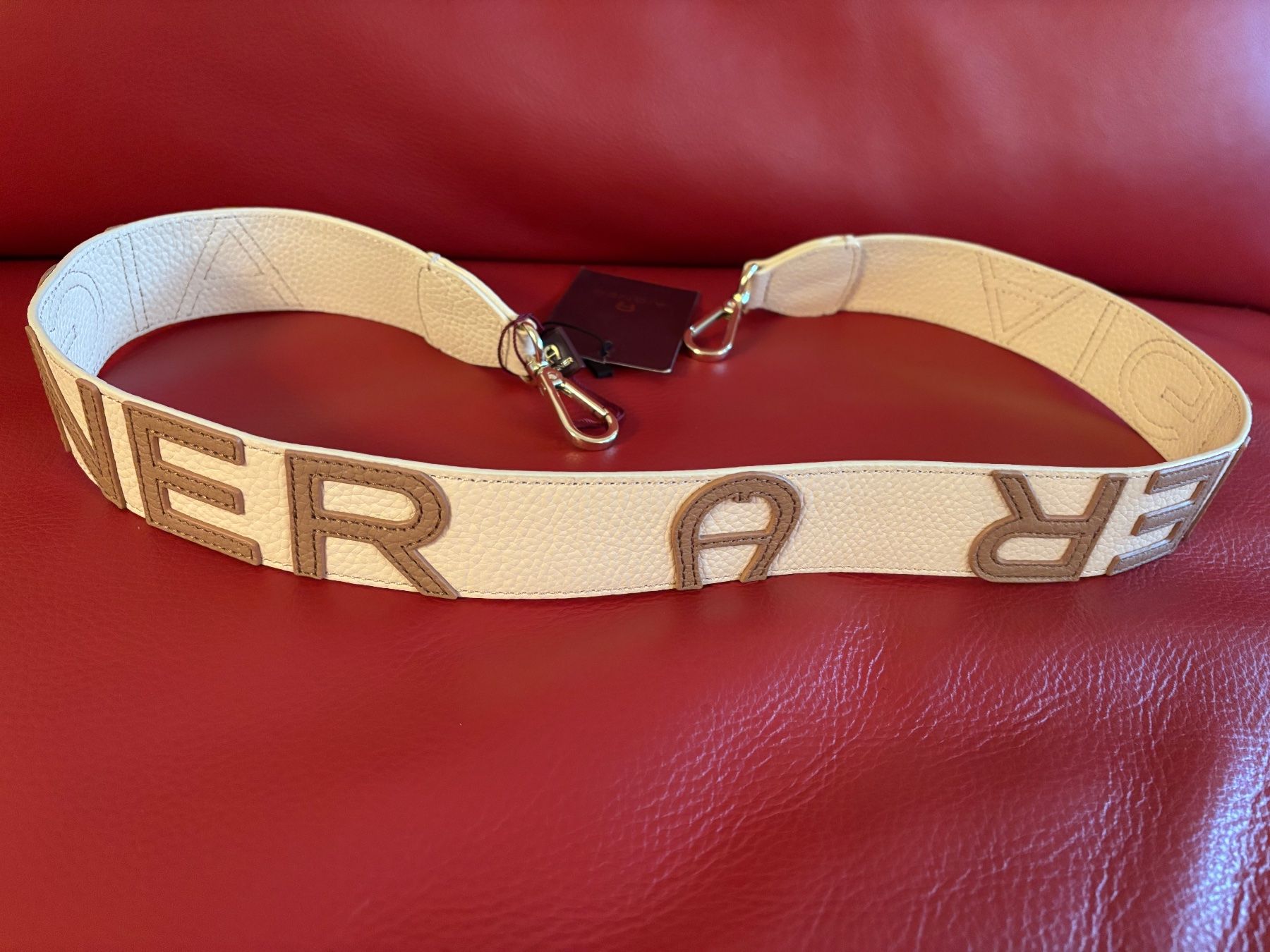 Altro in  Abbigliamento & Accessori: Leder-Schultergurt von Aigner – Nuovo (secondo la descrizione) da luzern venduto da Gipsy201 2