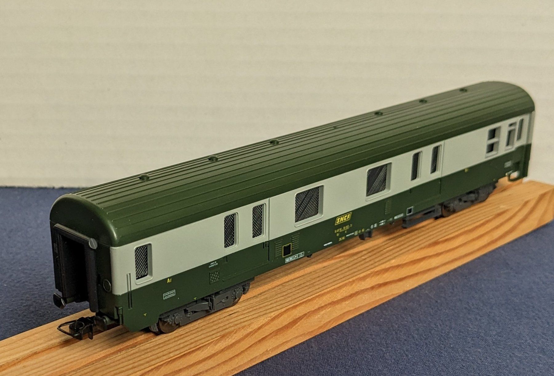Lima Modelleisenbahnen: Lima 309361 SNCF Fourgon MC76 Ep4 – Neu und originalverpackt aus Léchelles von dan_q8wr 2