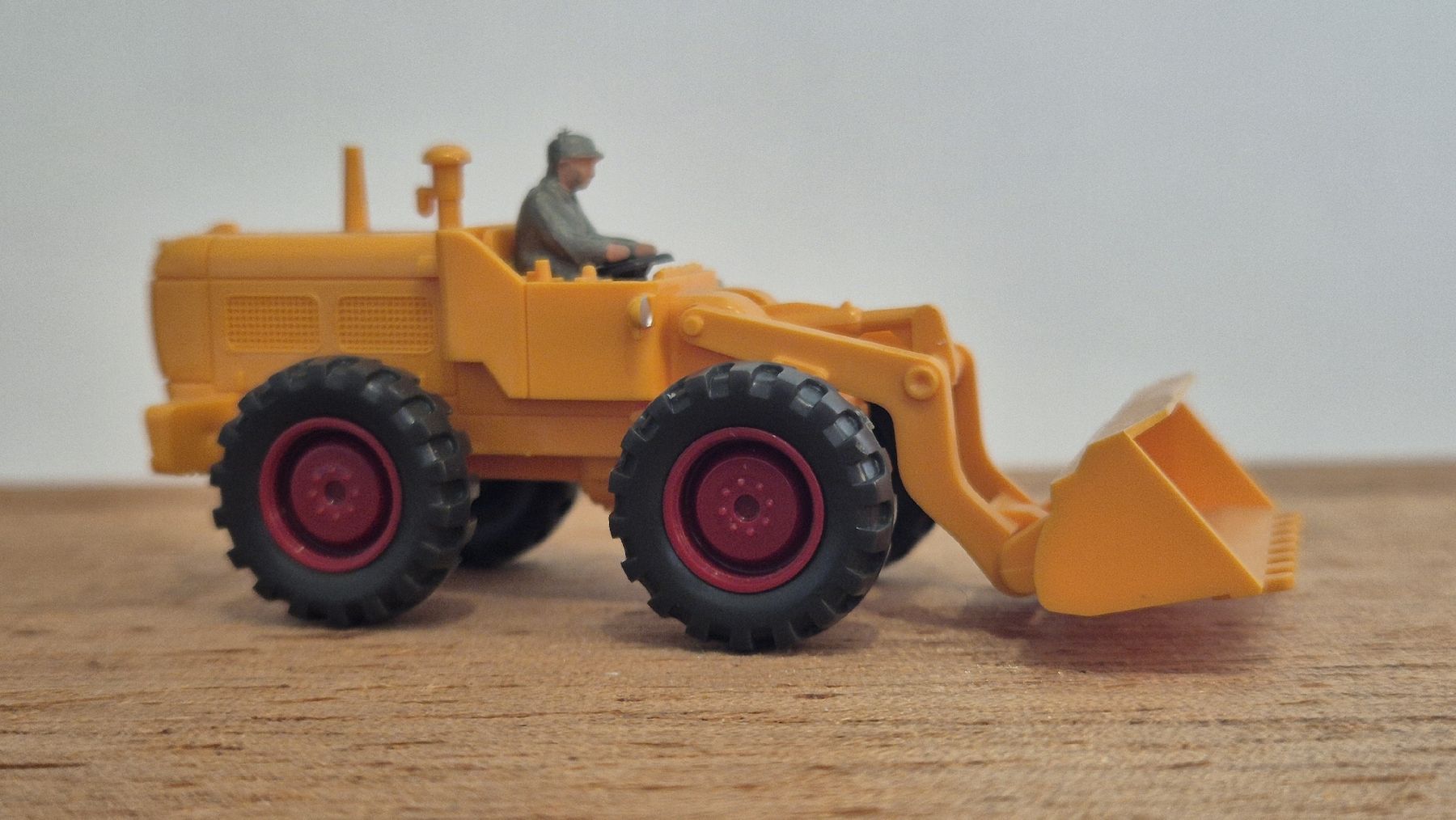 Wiking Voitures modèles: Radlader Hanomag von Wiking – Neuf (Voir description) à Uznach par Katinka83