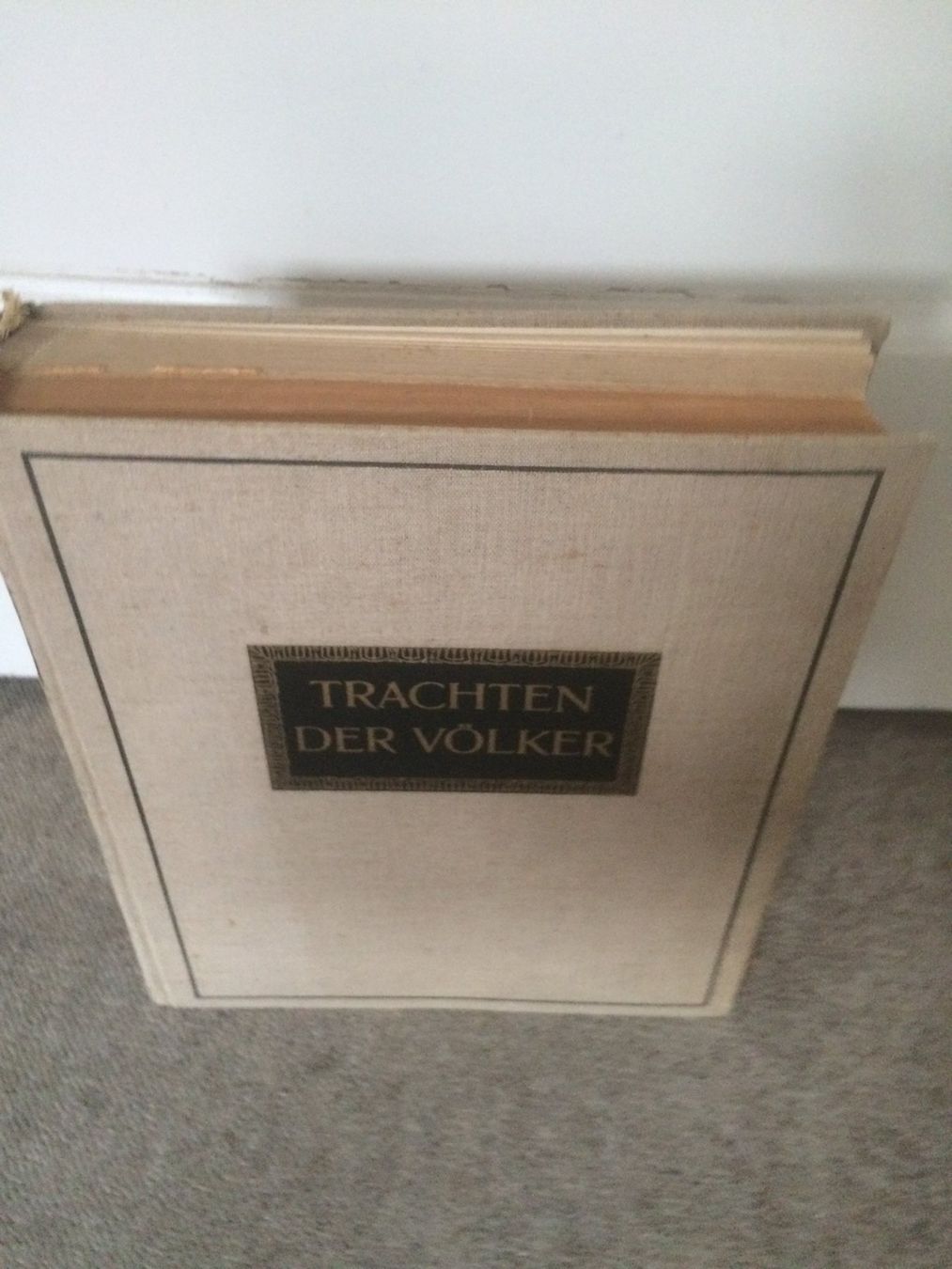 Libri: TRACHTEN DER VÖLKER – Usato da Spiegel b.Bern venduto da Etoile777 9
