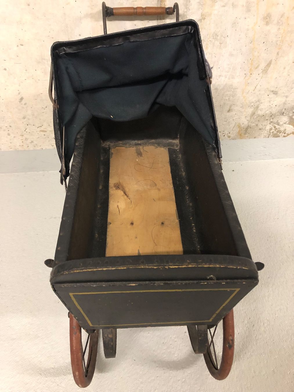 Carrozzine per bambole: Antiker Puppenwagen – Usato da Gunzwil venduto da feel_good 1