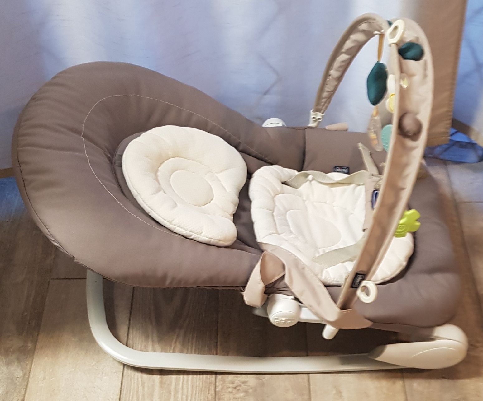 Chicco Sdraiette & Sdraiette a dondolo: Chicco Babywippe, Babysitter – Usato da Mauensee venduto da Braut-kleid 1