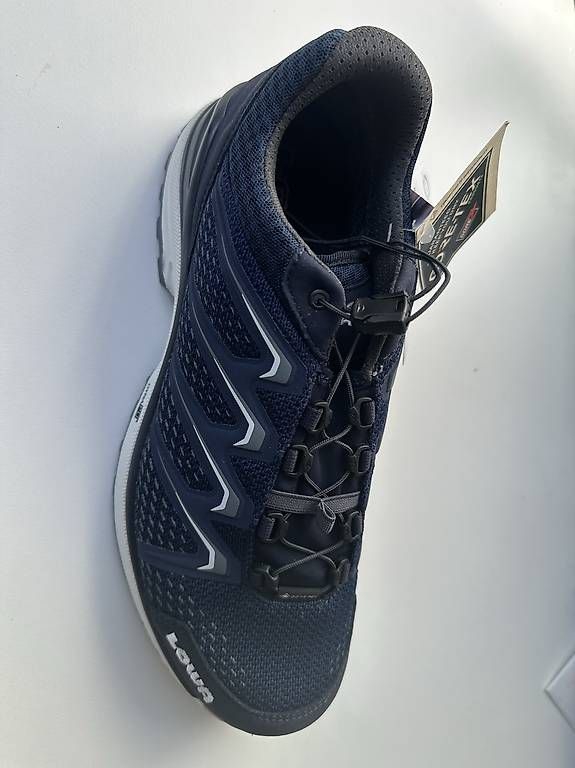 Scarpe da uomo: Lowa Trekking/Freizeitschuh – Nuovo e nell'imballaggio originale da Uetendorf venduto da Hou68