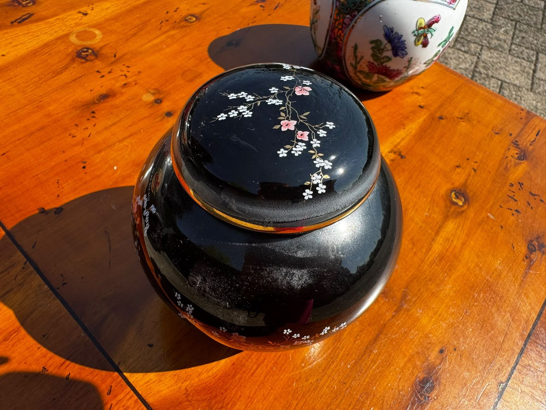 Vasi & Recipienti: Chinesische Deckelvase – Usato da Egg b. Zürich venduto da Brocki_Insel_Egg 2