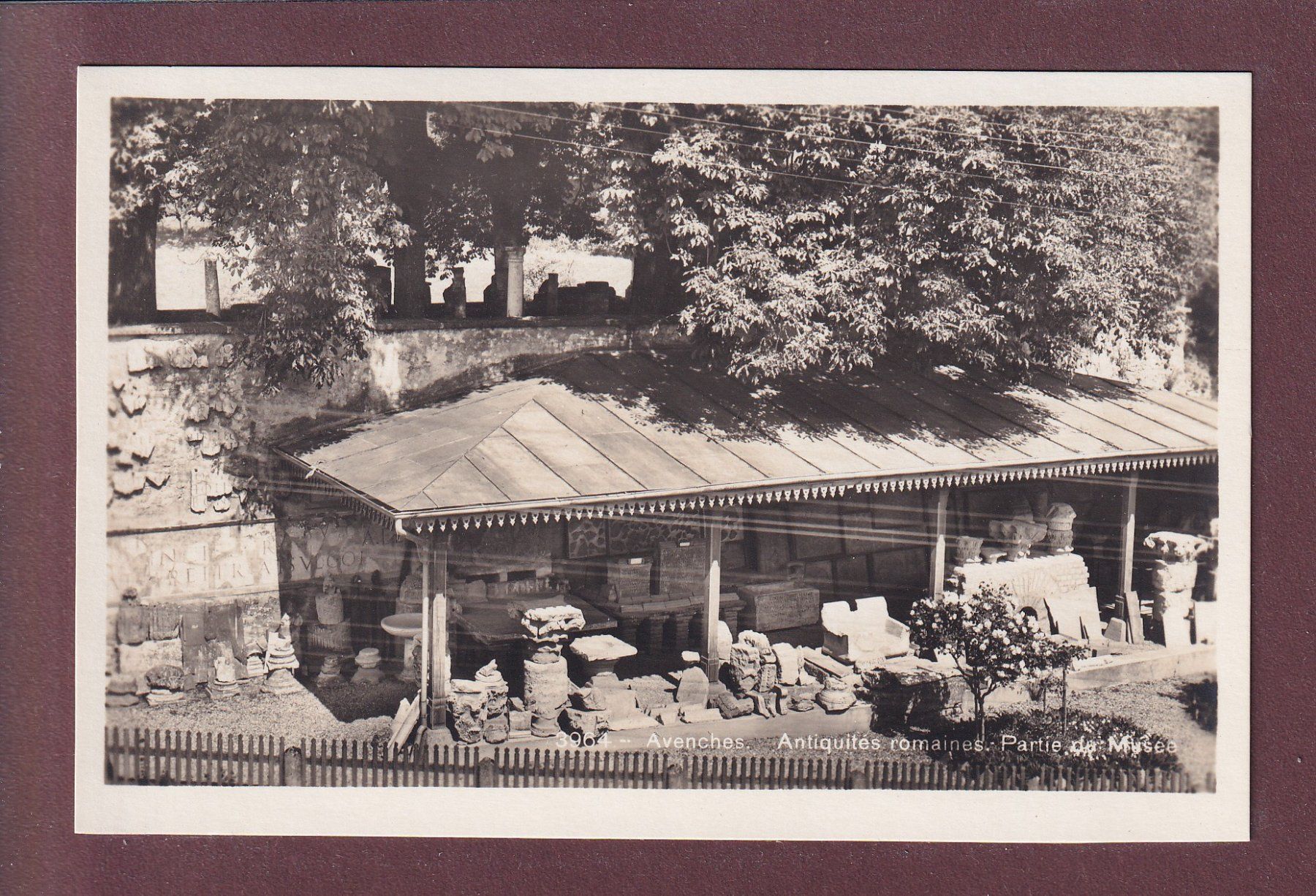 Cartes postales: AVENCHES - Partie du Musée romain – D'occasion à Pully par nicecards