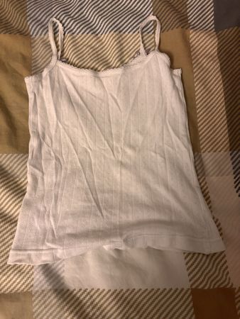 Débardeur blanc en dentelle