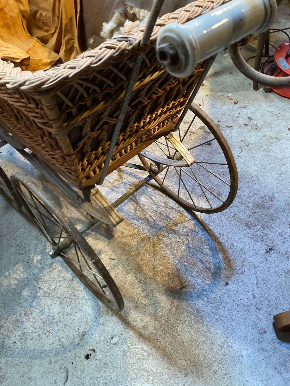 Kinderwagen: Poussette 1900 Kinderwagen antik – Gebraucht aus St-Cierges von LeRegain 8