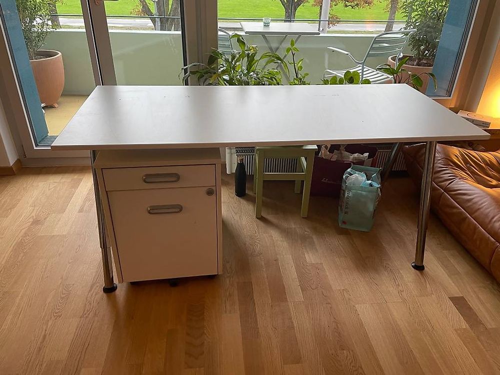 Wunderschone Hohenverstellbarer Schreibtisch Gebraucht Fotos