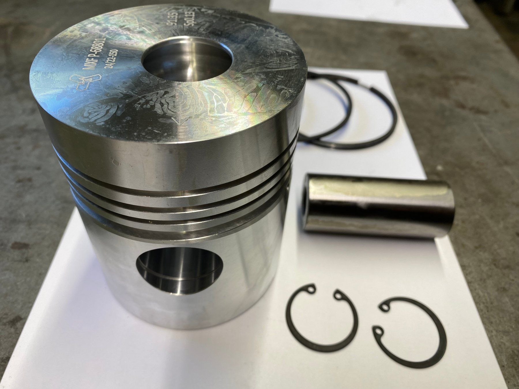 Trattori: Perkins Kolben mit Ring 4.203.2 – Nuovo e nell'imballaggio originale da Stüsslingen venduto da st-super