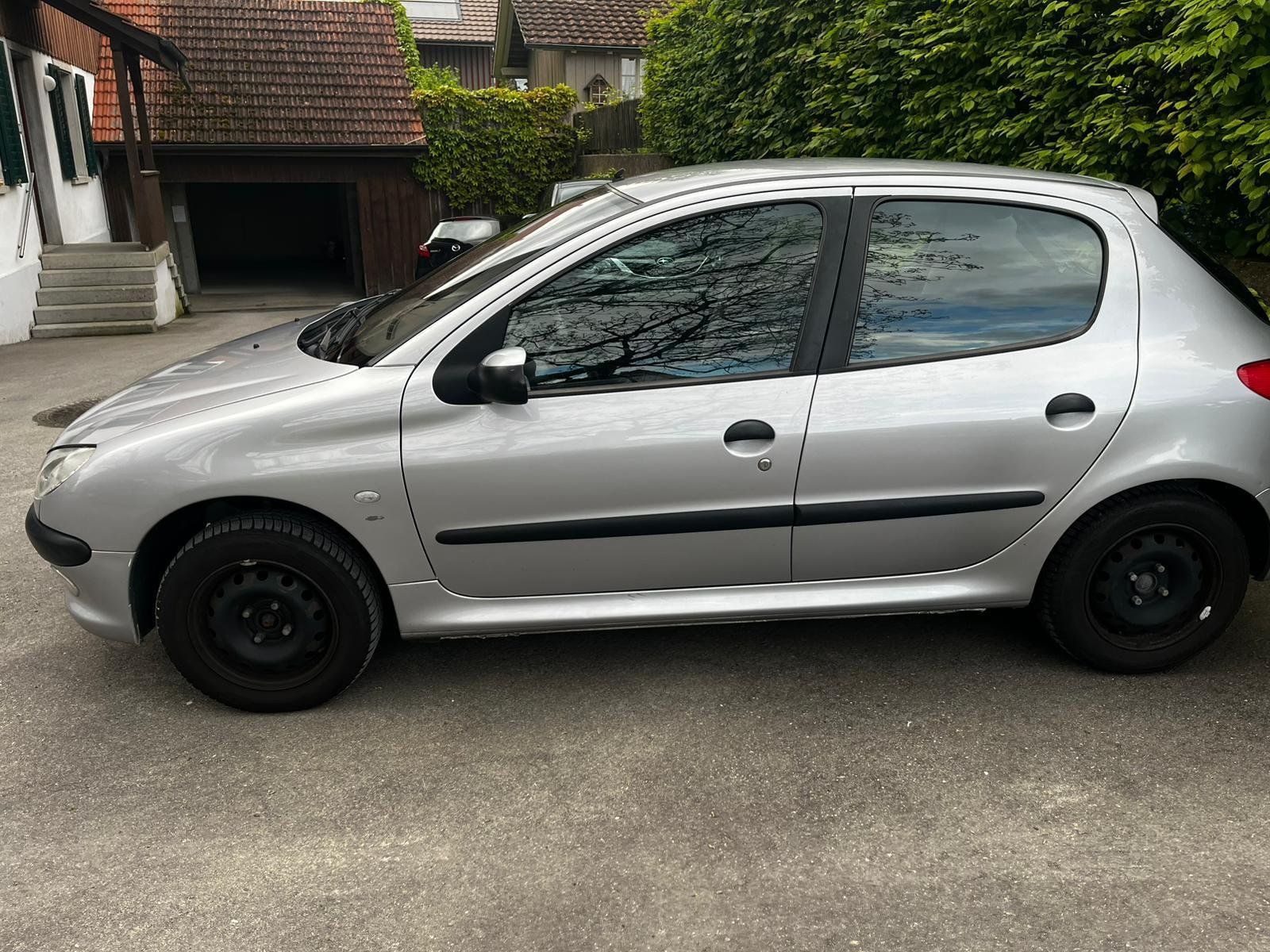 Peugeot Autos: Peugeot 206 – Defekt aus Oerlingen von Nils4442 5