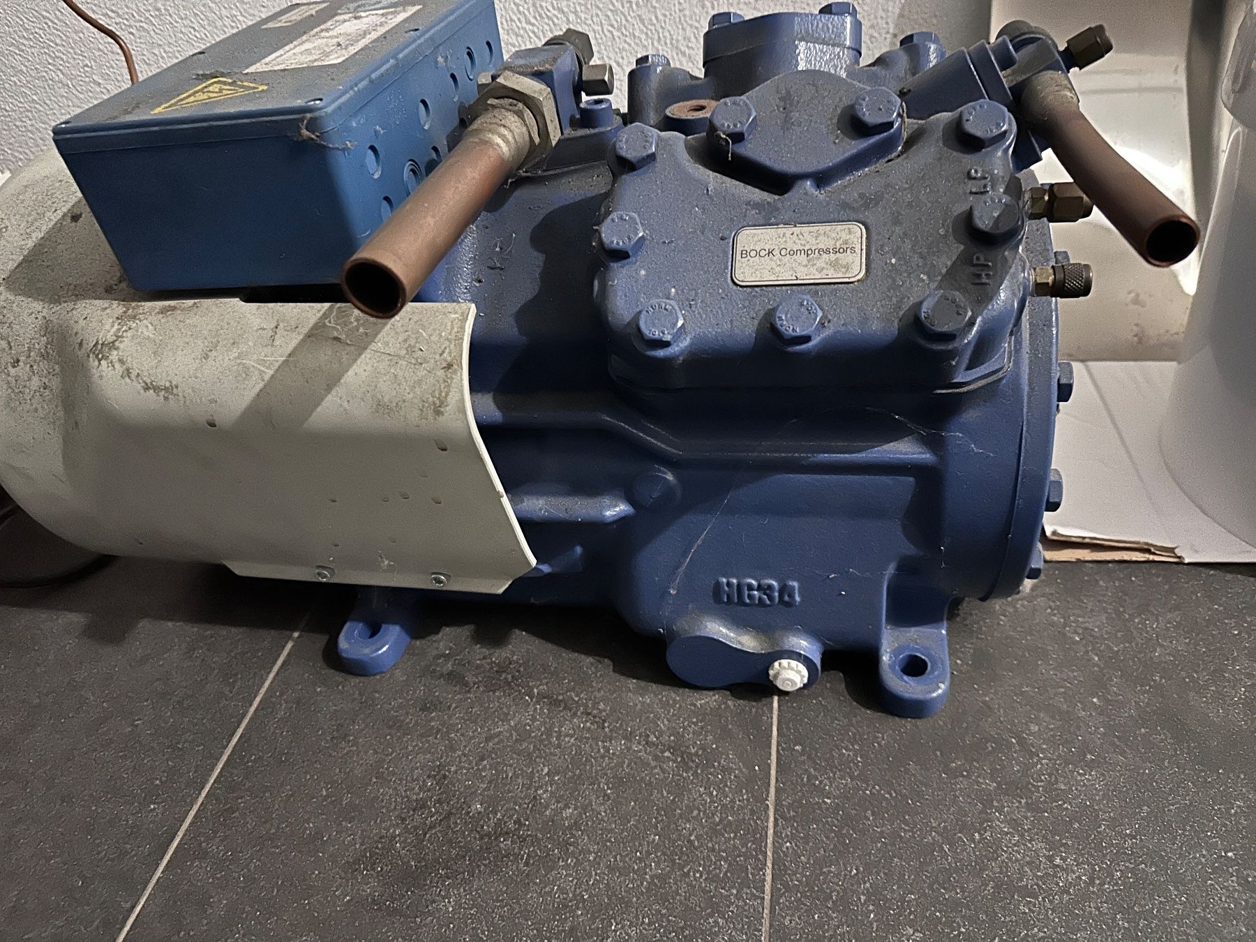 Compresseurs: Bock Kompressor HAX34e/315-4 – D'occasion à inwil par maengi83 5